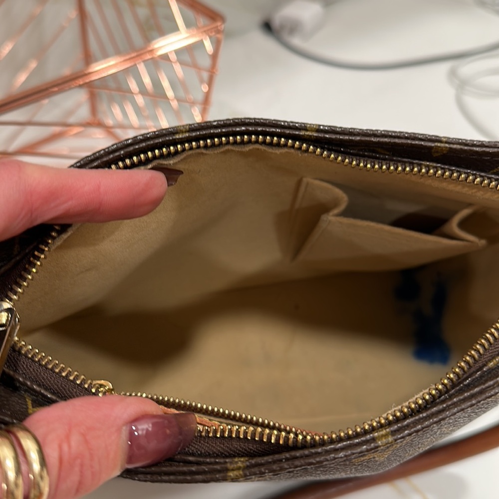 Authentic Louis Vuitton - image 8